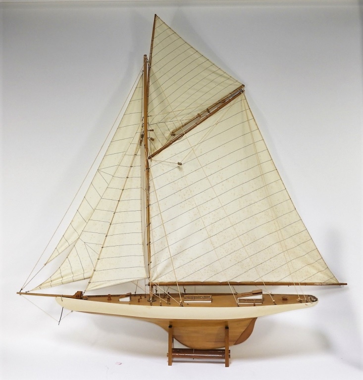 LARGE VINTAGE CUTTER SAILBOAT POND 29ca99