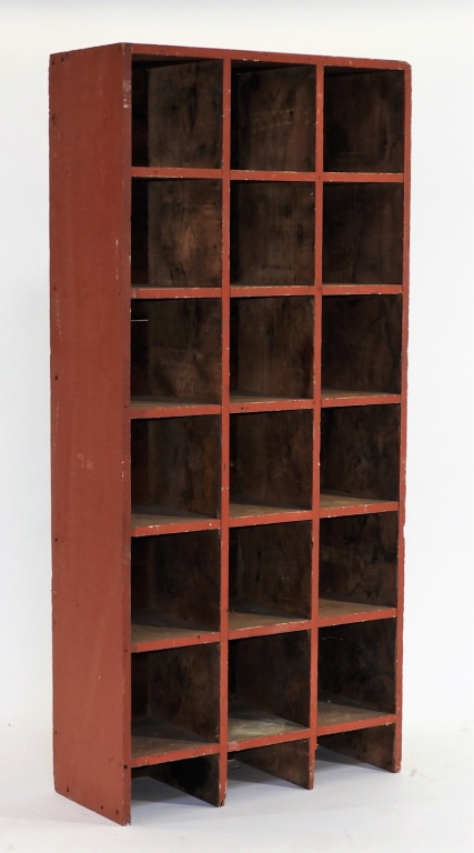 19C PRIMITIVE RED PAINTED COMPARTMENTED 29cb76