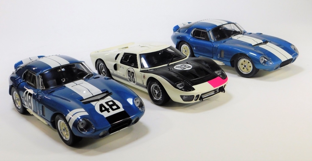 3 EXOTO RACING LEGEND COBRA DAYTONA