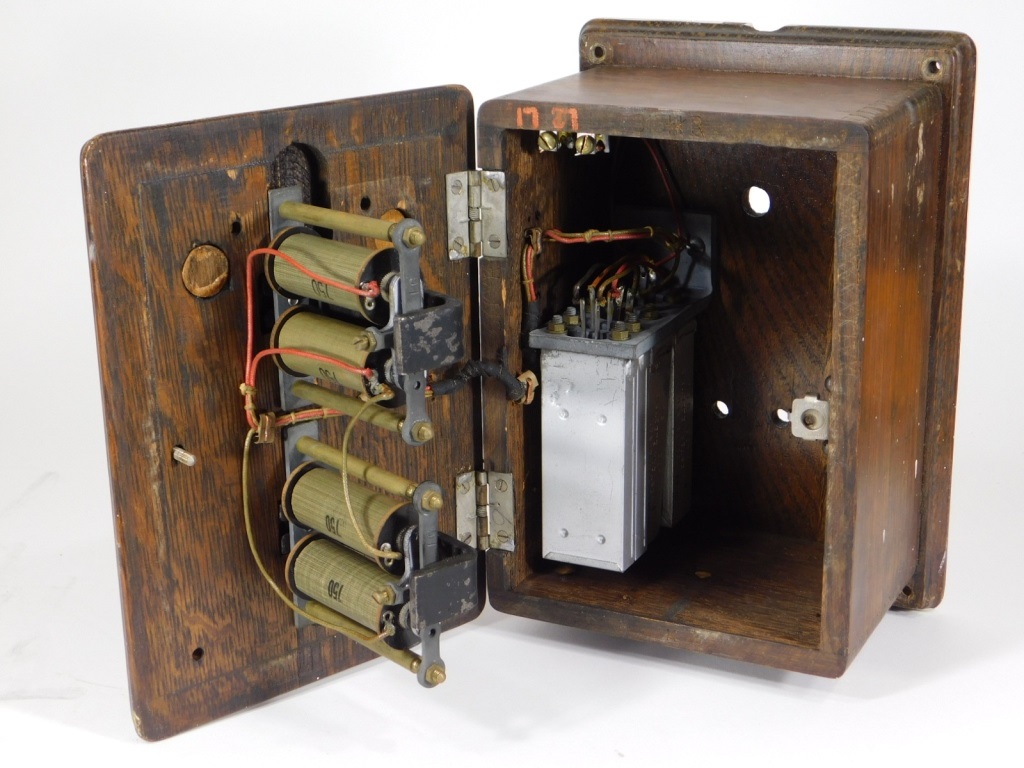 WESTERN ELECTRIC WOOD CASE TELEPHONE 29ced0