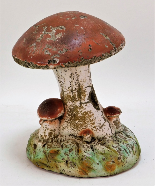 POLYCHROME CEMENT MUSHROOM YARD