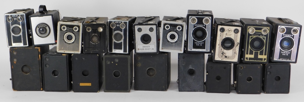 LOT OF 20 BOX CAMERAS #4 Lot of