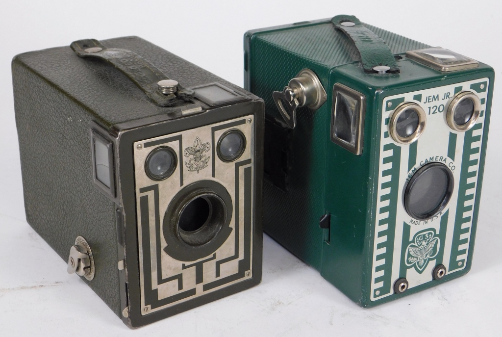 LOT OF 2 KODAK SCOUT CAMERAS Lot