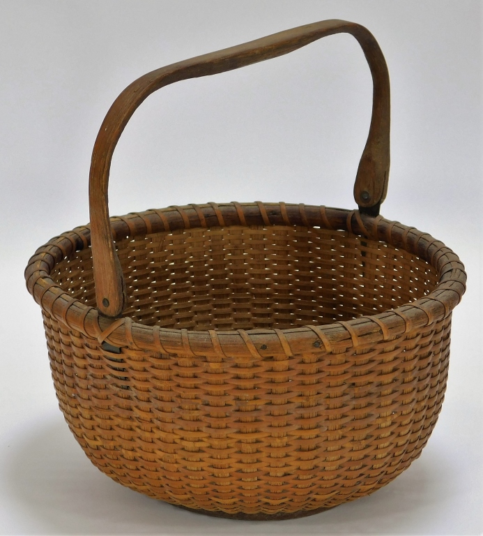 HAND WOVEN NANTUCKET BASKET WITH