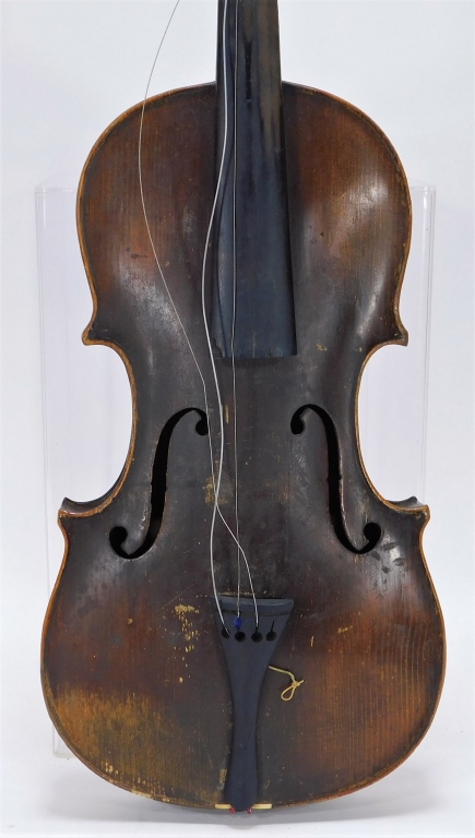 FULL SIZE VIOLIN WITH M W CASE 29ad0d