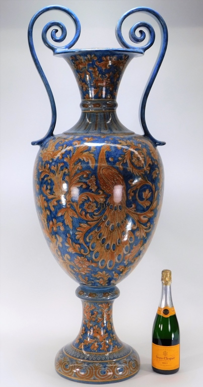 LARGE BIAGIOLI GUBBIO PEACOCK FAIENCE 29ad3d