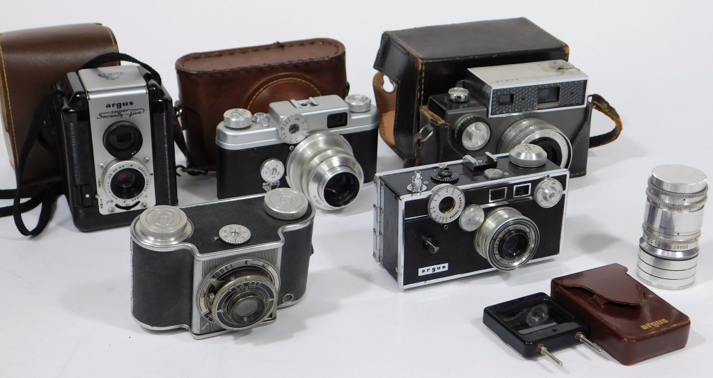 GROUP OF 5 ARGUS 35MM CAMERAS AND 29add0