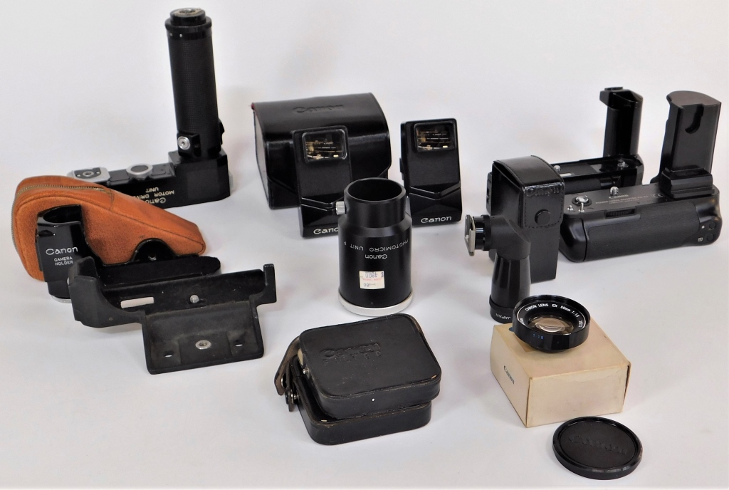 GROUP OF CANON 35MM SLR ACCESSORIES