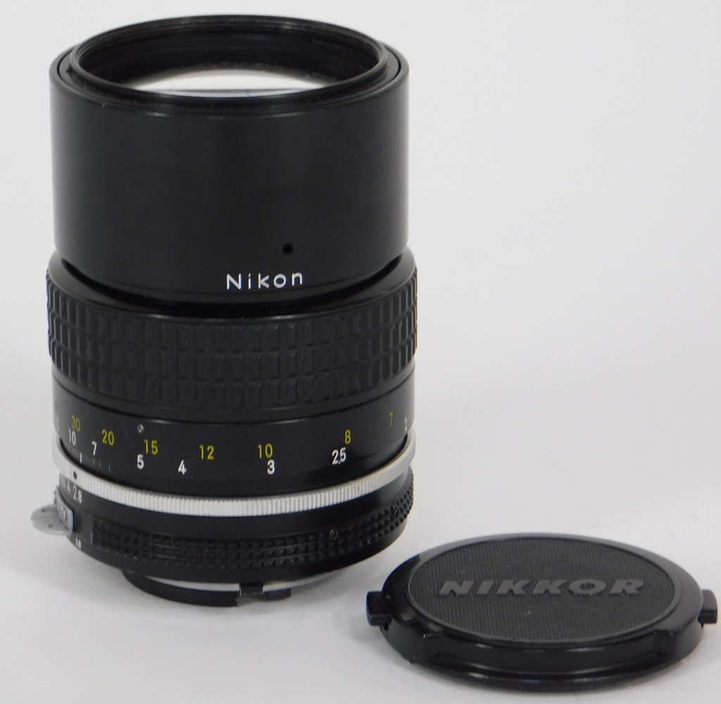 NIKON NIKKOR LENS 135MM F 2 8  29b040