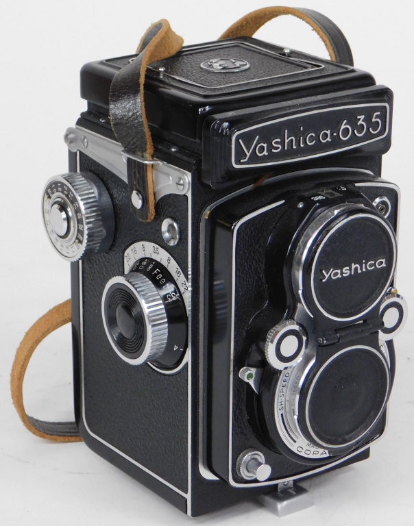 YASHICA 635 TLR CAMERA Yashica