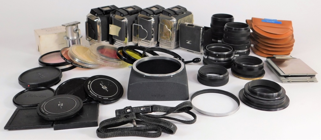 GROUP OF ZENZA BRONICA ACCESSORIES 29b160