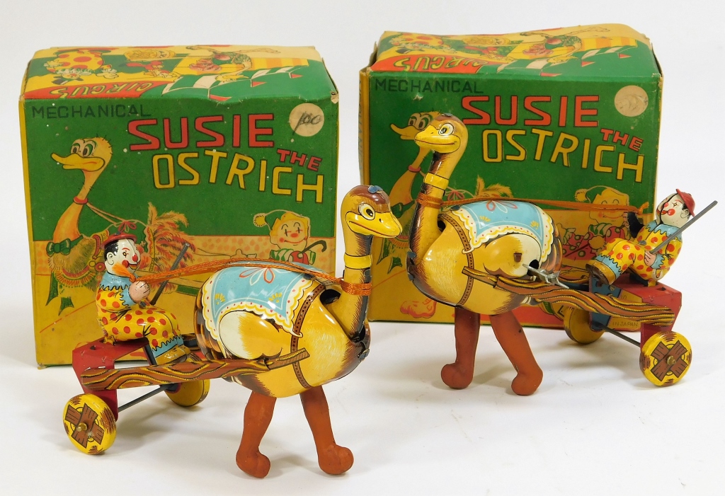 PR SUSIE THE OSTRICH TIN TOY WITH