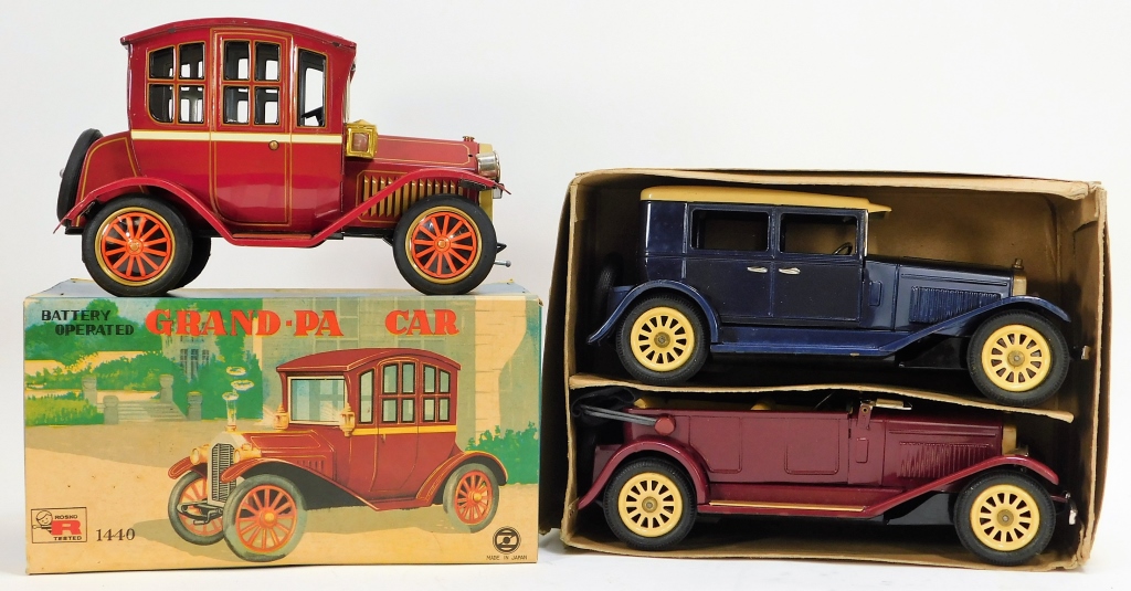 3 ROSKO AND JAPANESE TIN TOY CARS