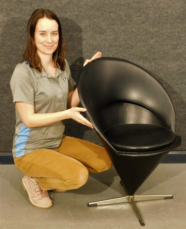 ORIGINAL PANTON BLACK LEATHERETTE CONE