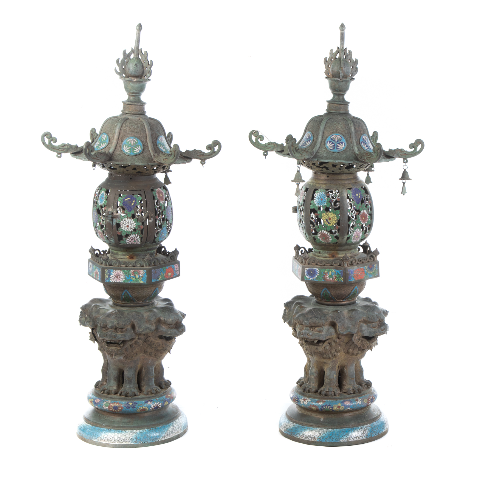 A PAIR OF CHINESE BRONZE & CLOISONNE