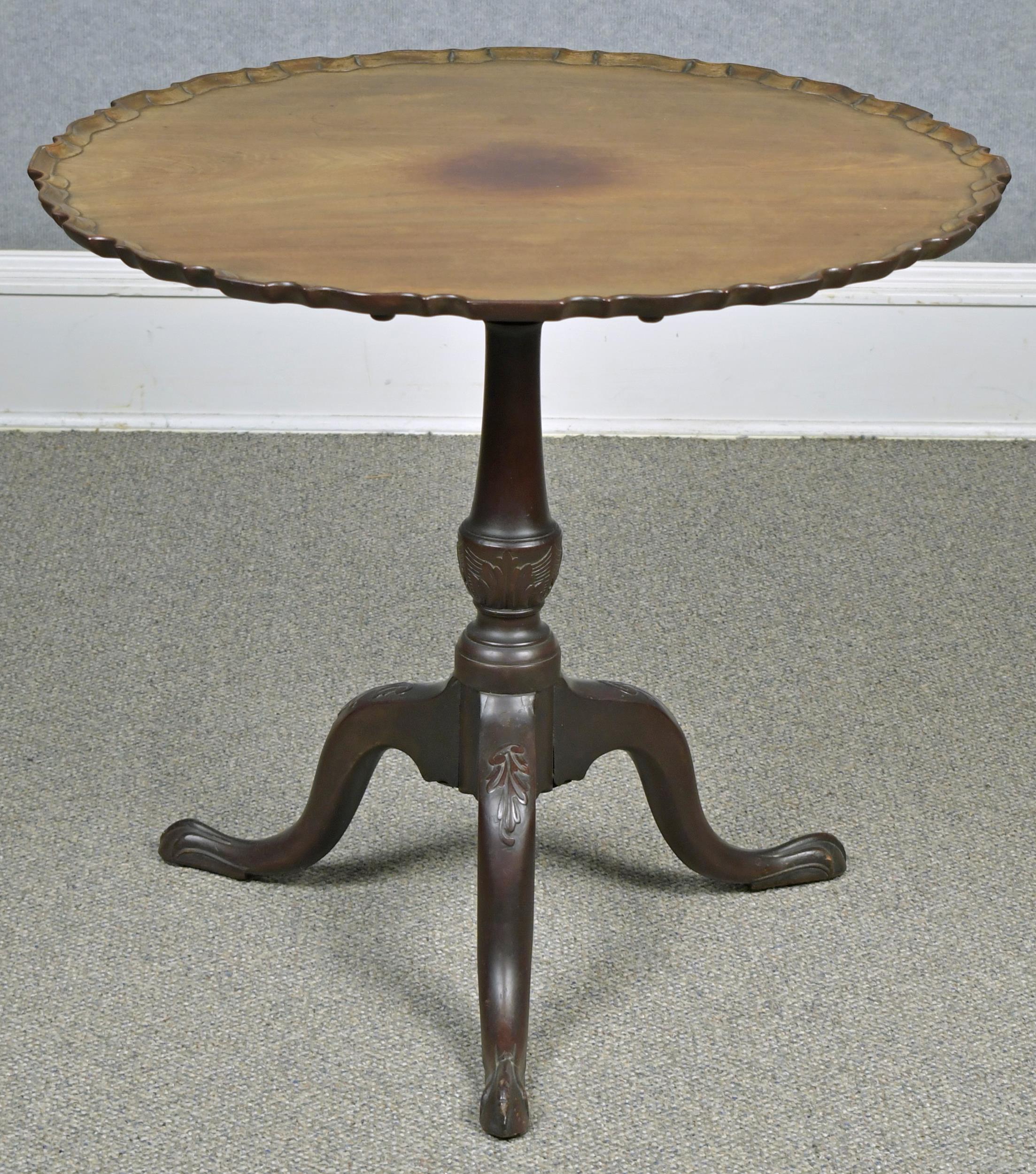 18TH C. MAHOGANY PIECRUST TEA TABLE.