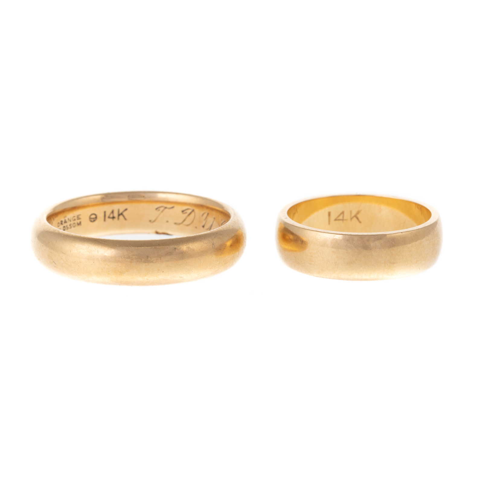 A PAIR OF VINTAGE 14K WEDDING BANDS