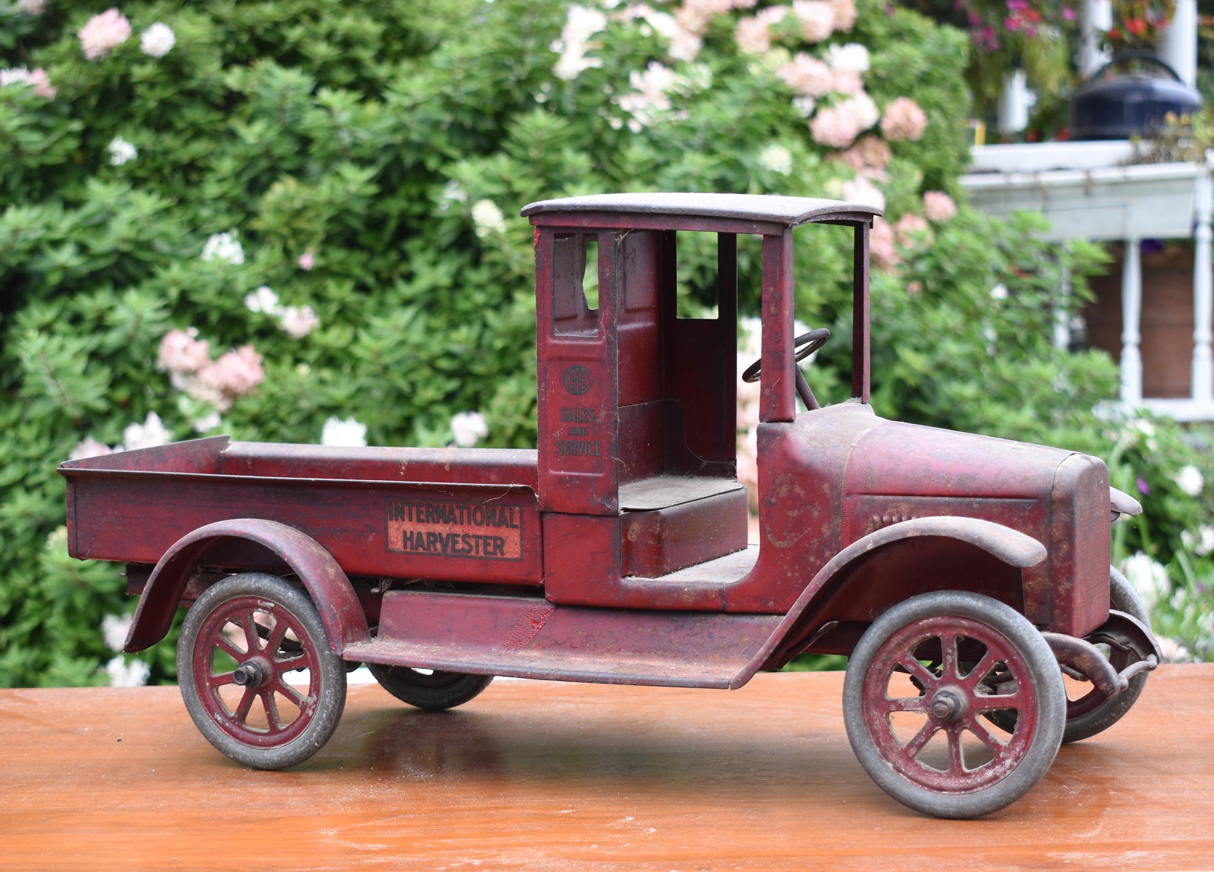 BUDDY L INTERNATIONAL HARVESTER 29dffa