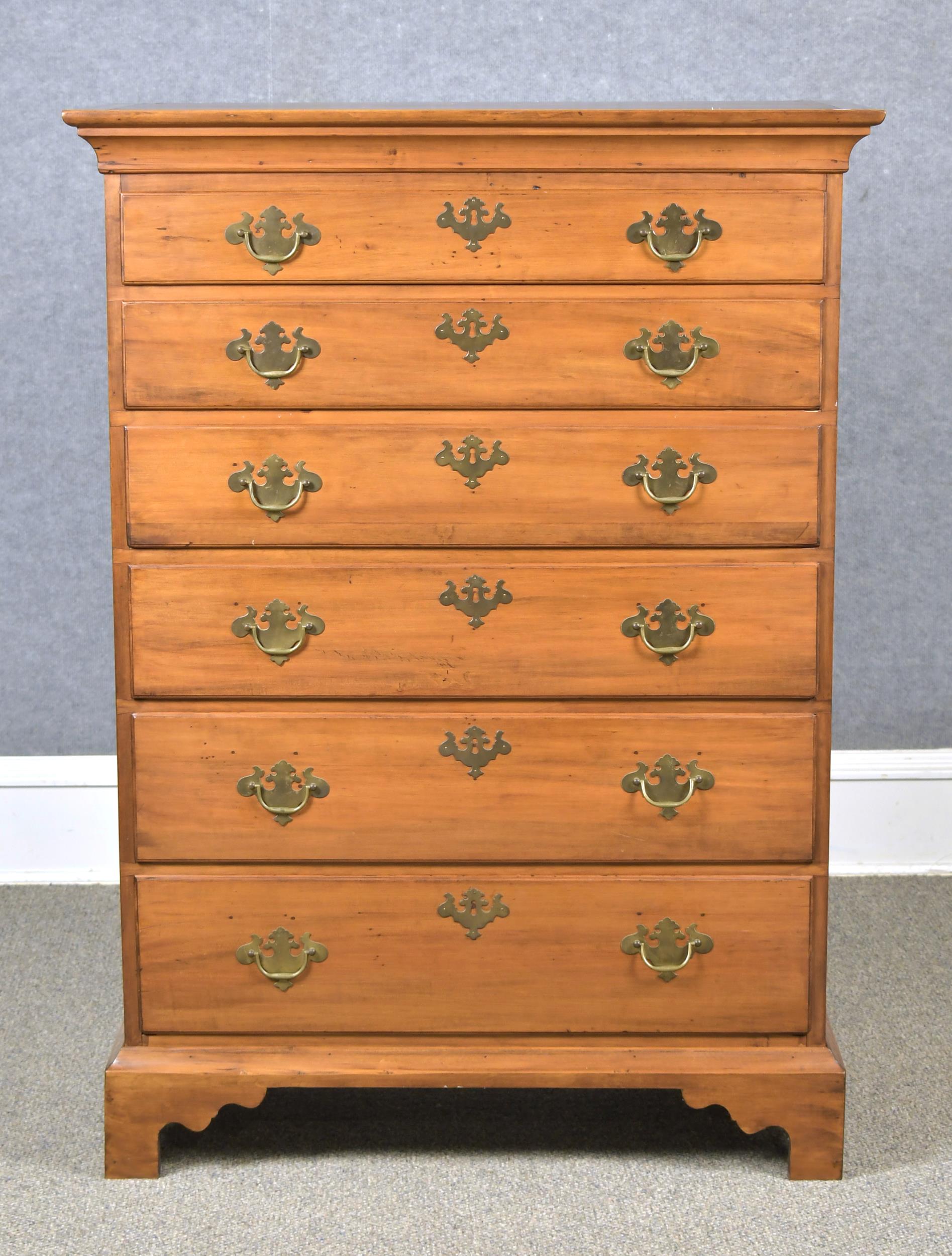 18TH C SIX DRAWER CHIPPENDALE 29e024