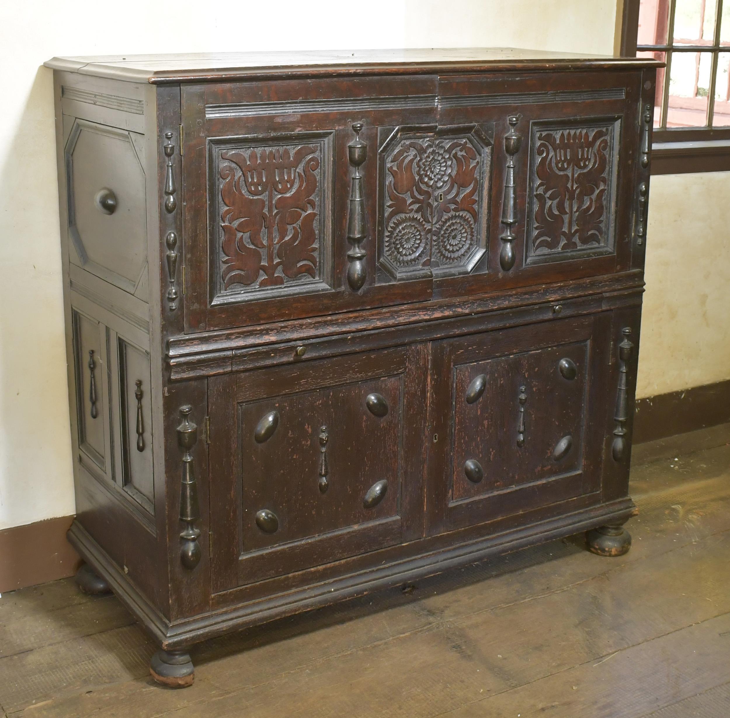 CA. 1700 CT CARVED OAK SUNFLOWER