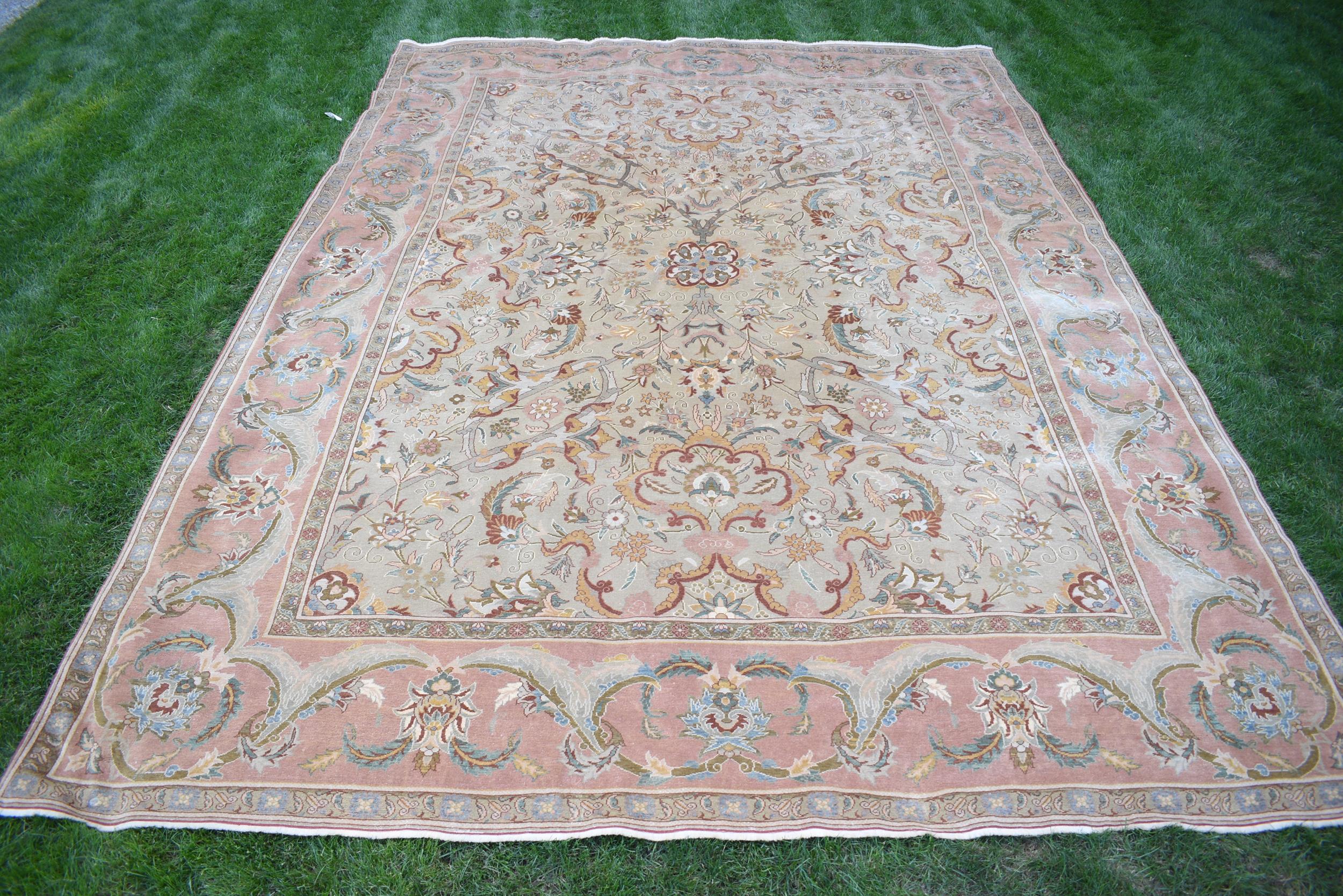 FINE LARGE ROOM SIZE ORIENTAL RUG  29e207