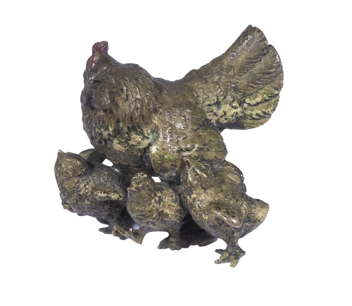 VIENNA BRONZE HEN WITH CHICKS Circa 29e356