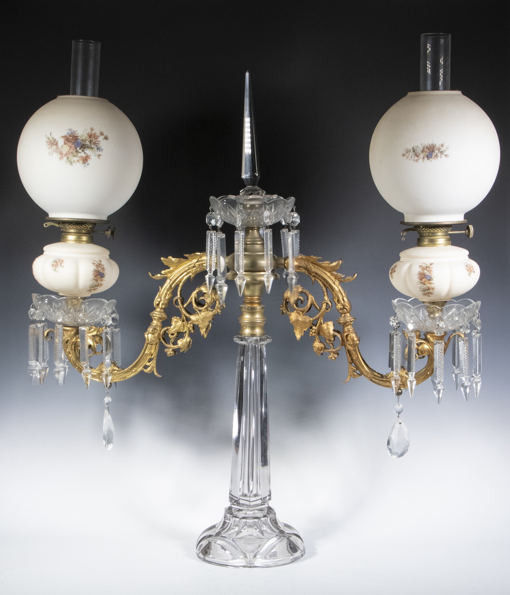 VICTORIAN PARLOR LAMP Antebellum