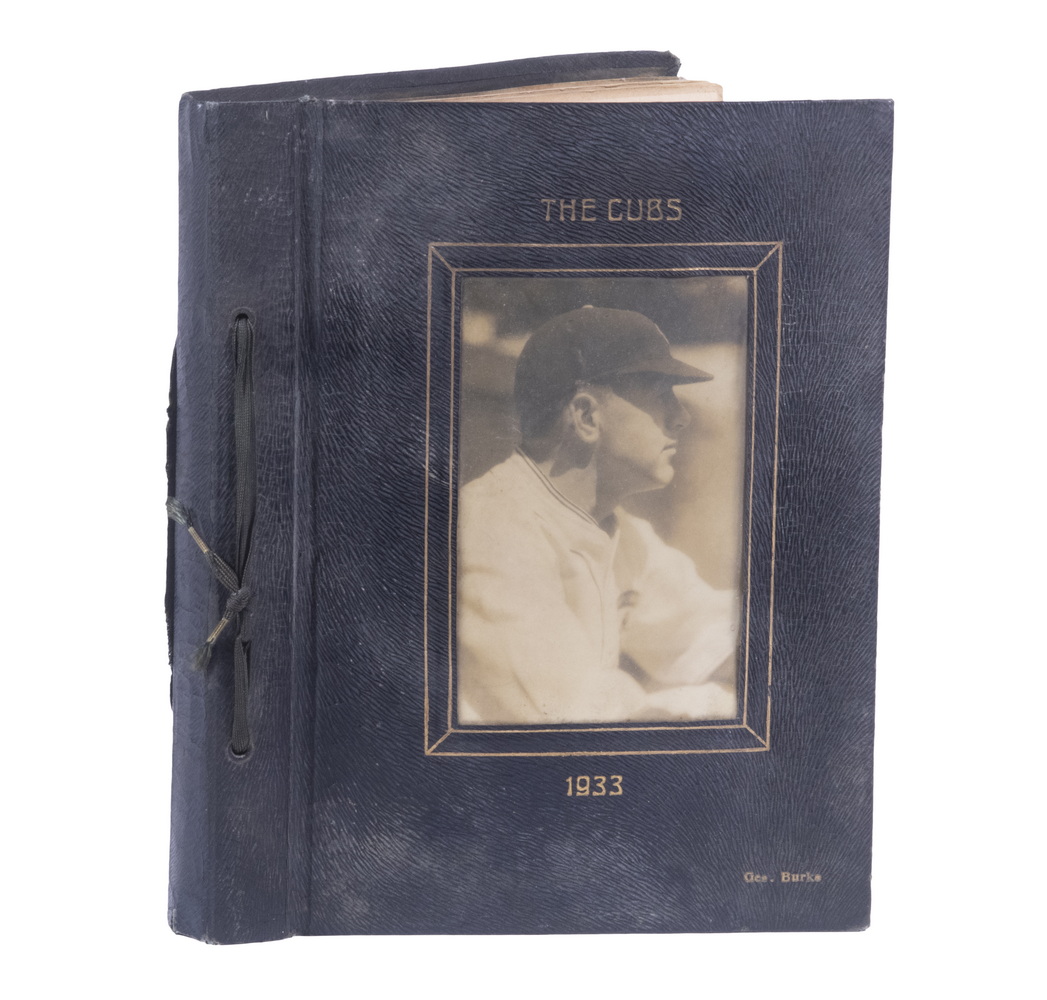 1933 CUBS PHOTO/AUTOGRAPH BOOK