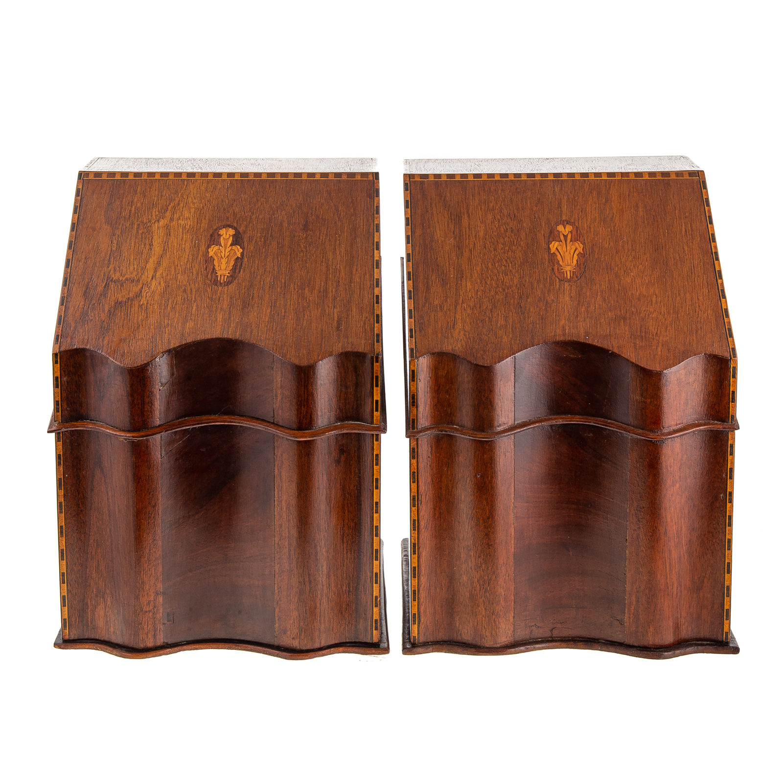 PAIR OF FEDERAL STYLE MAHOGANY 29e524