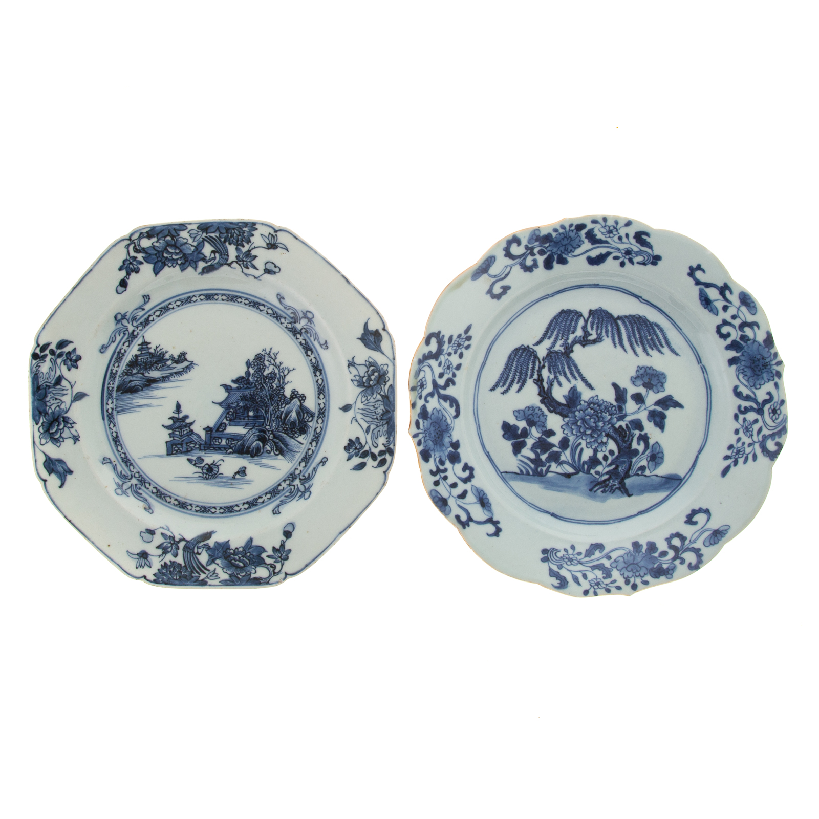 TWO CHINESE EXPORT BLUE WHITE PLATES 29e6bd