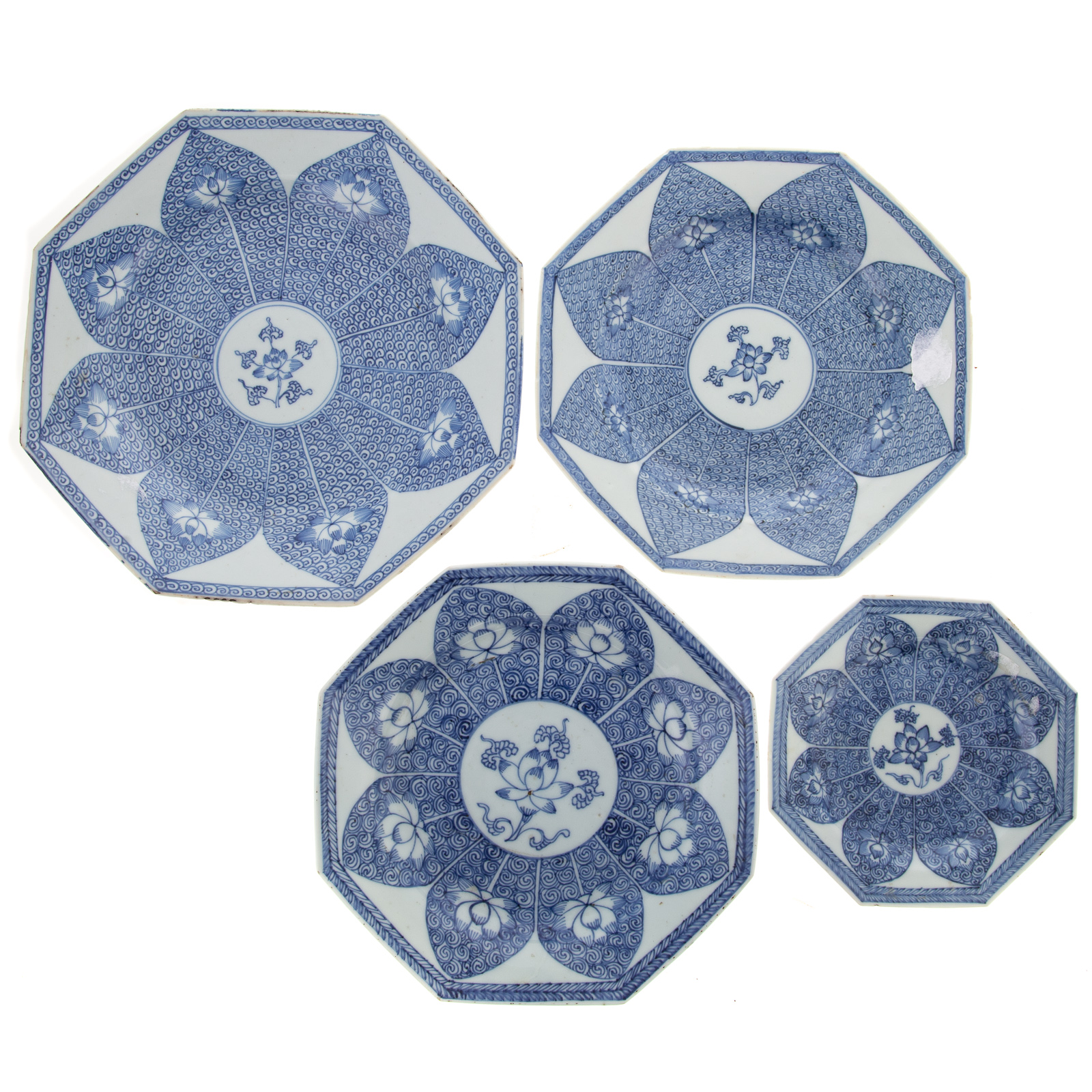 FOUR CHINESE EXPORT BLUE/WHITE