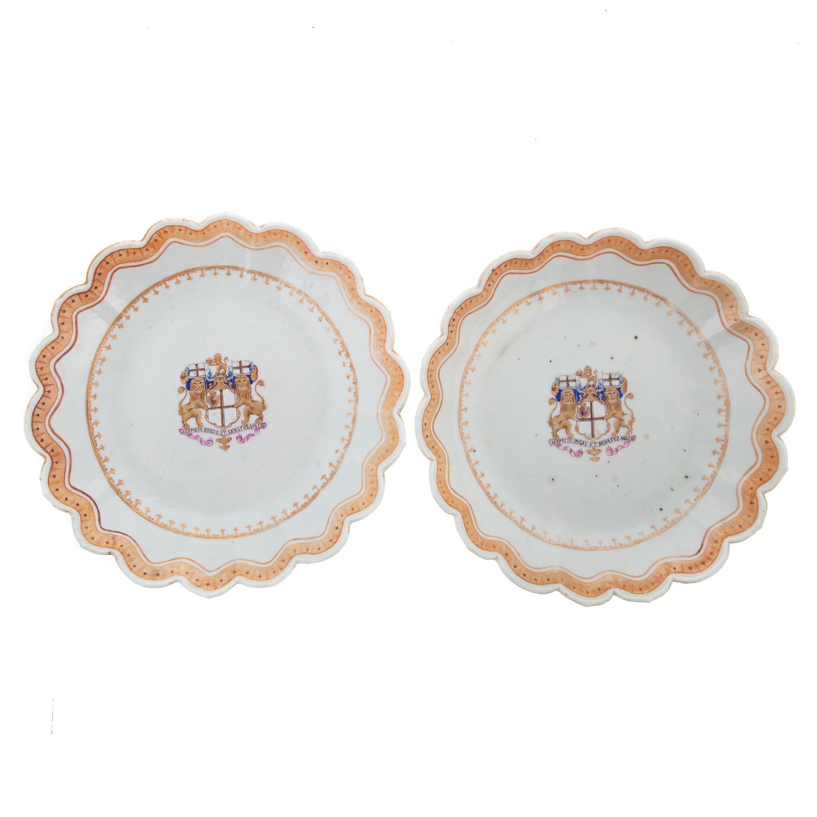 A PAIR OF CHINESE EXPORT ARMORIAL