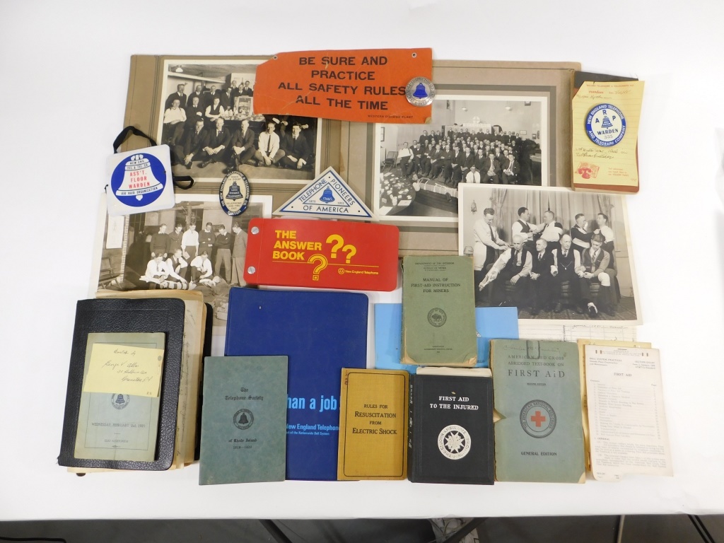 OVER 50PC EPHEMERA PHOTOGRAPHY FIRST