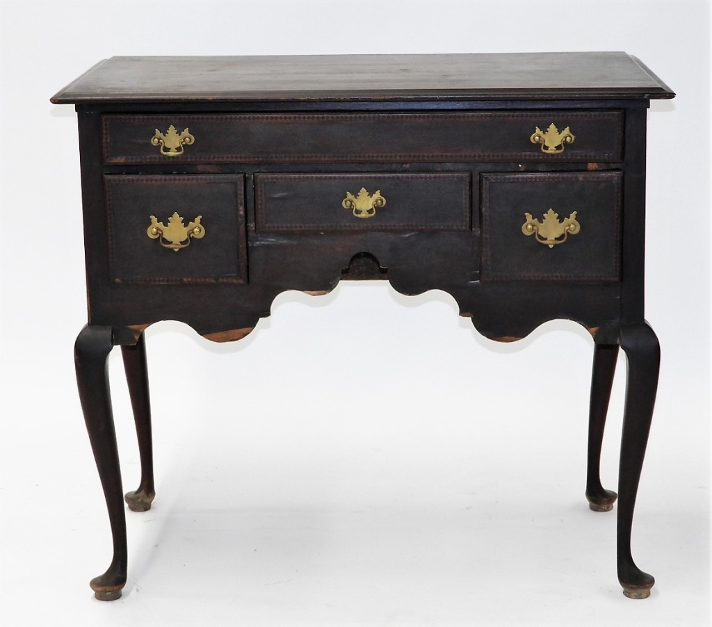 18C. NE COUNTRY QUEEN ANNE MAHOGANY