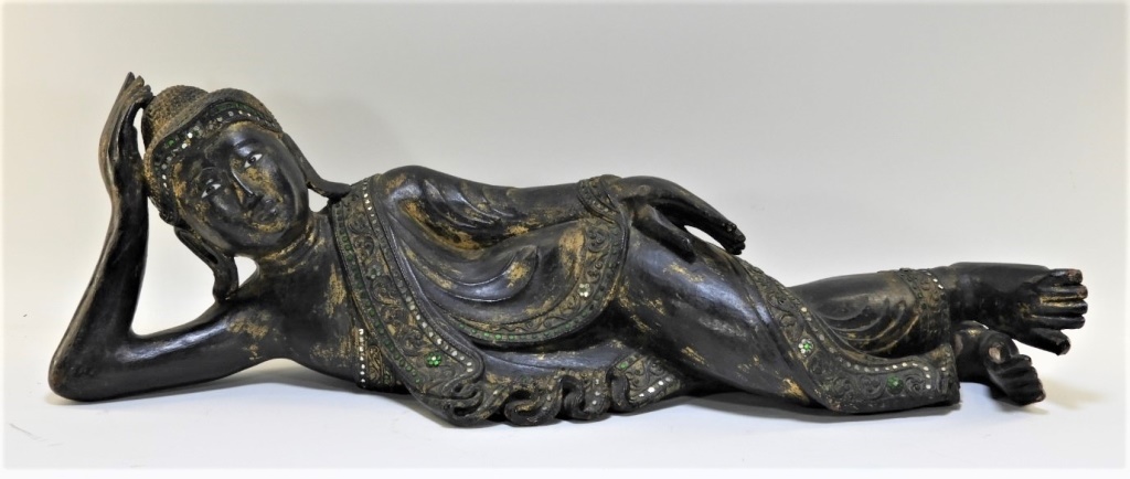 THAI CARVED WOOD SCULPTURE OF A 29d165