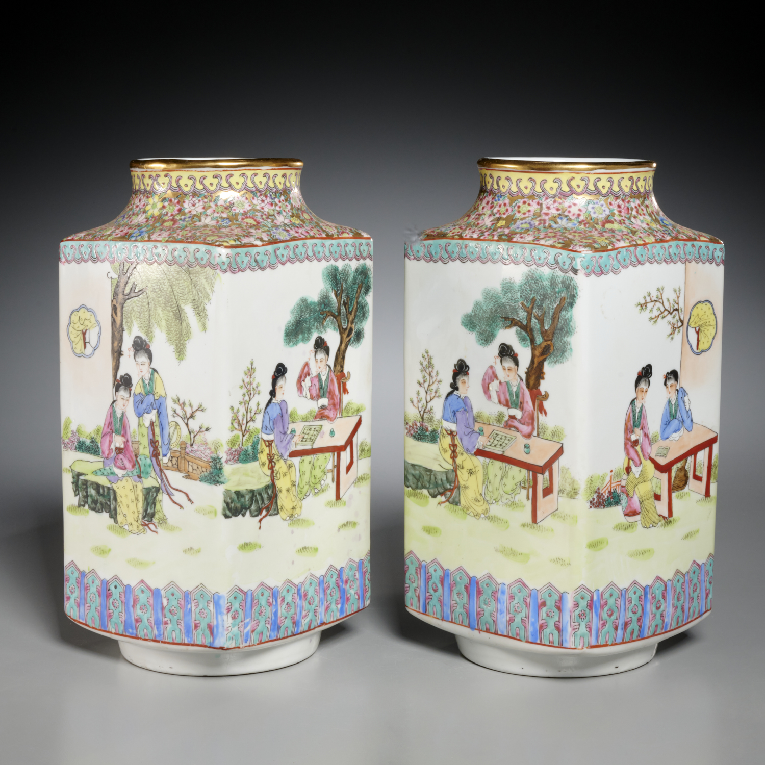 PAIR CHINESE FAMILLE ROSE CONG 29d320