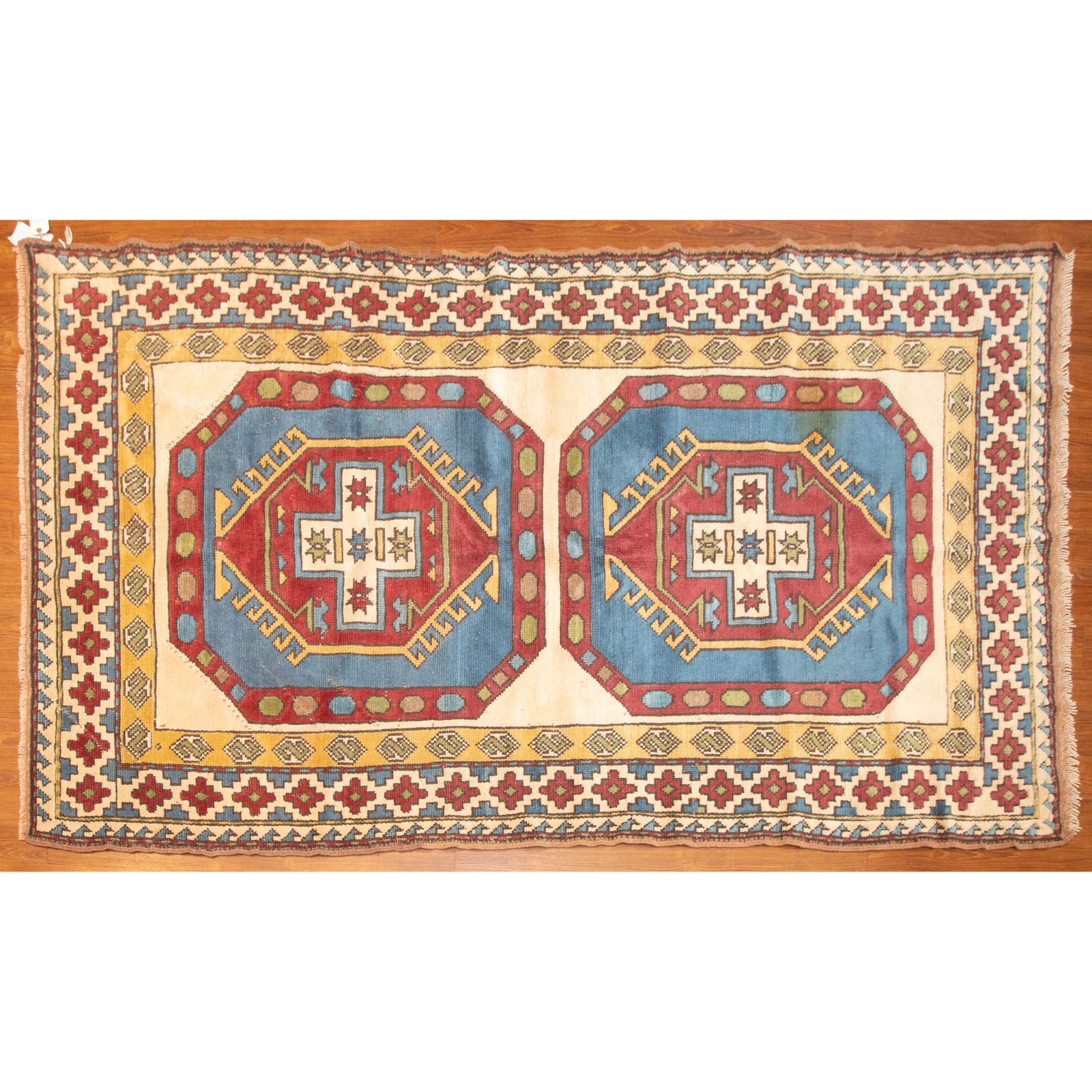 TURKISH MILAS RUG, 4.6 X 7.6 Fourth