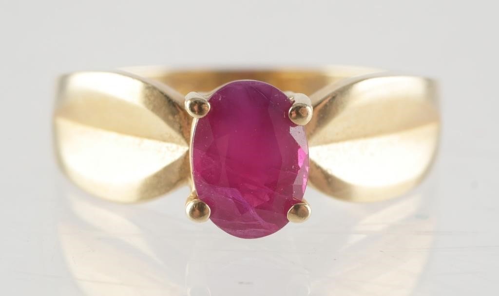 14K GOLD RUBY RING SIZE 72 8 grams  2a0fdc