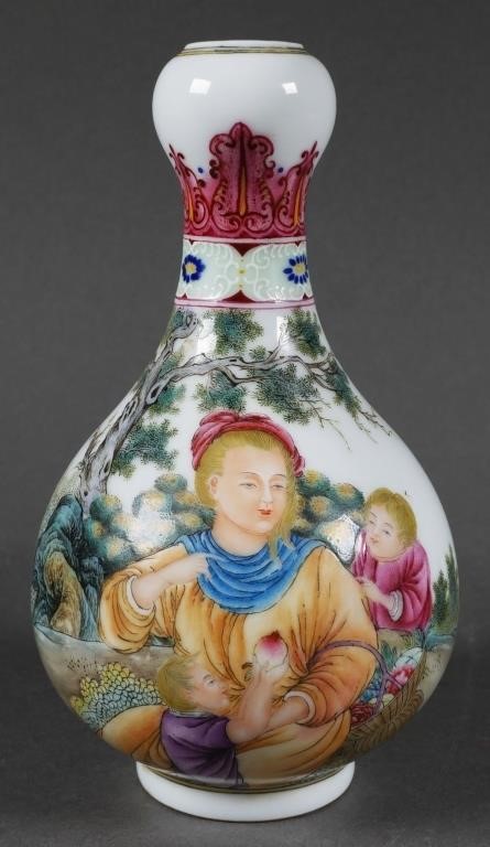 FINE CHINESE PORCELAIN PICTORIAL
