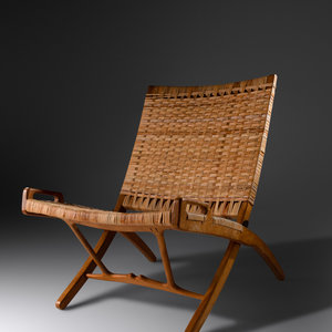 Hans J. Wegner 
(1914-2007)
Folding