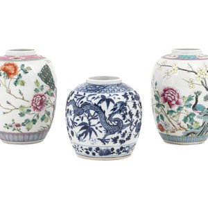 Three Chinese Porcelain Jars comprising 2a17af