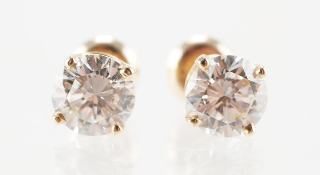 PAIR GOLD AND DIAMOND SOLITAIRE 2a1c65