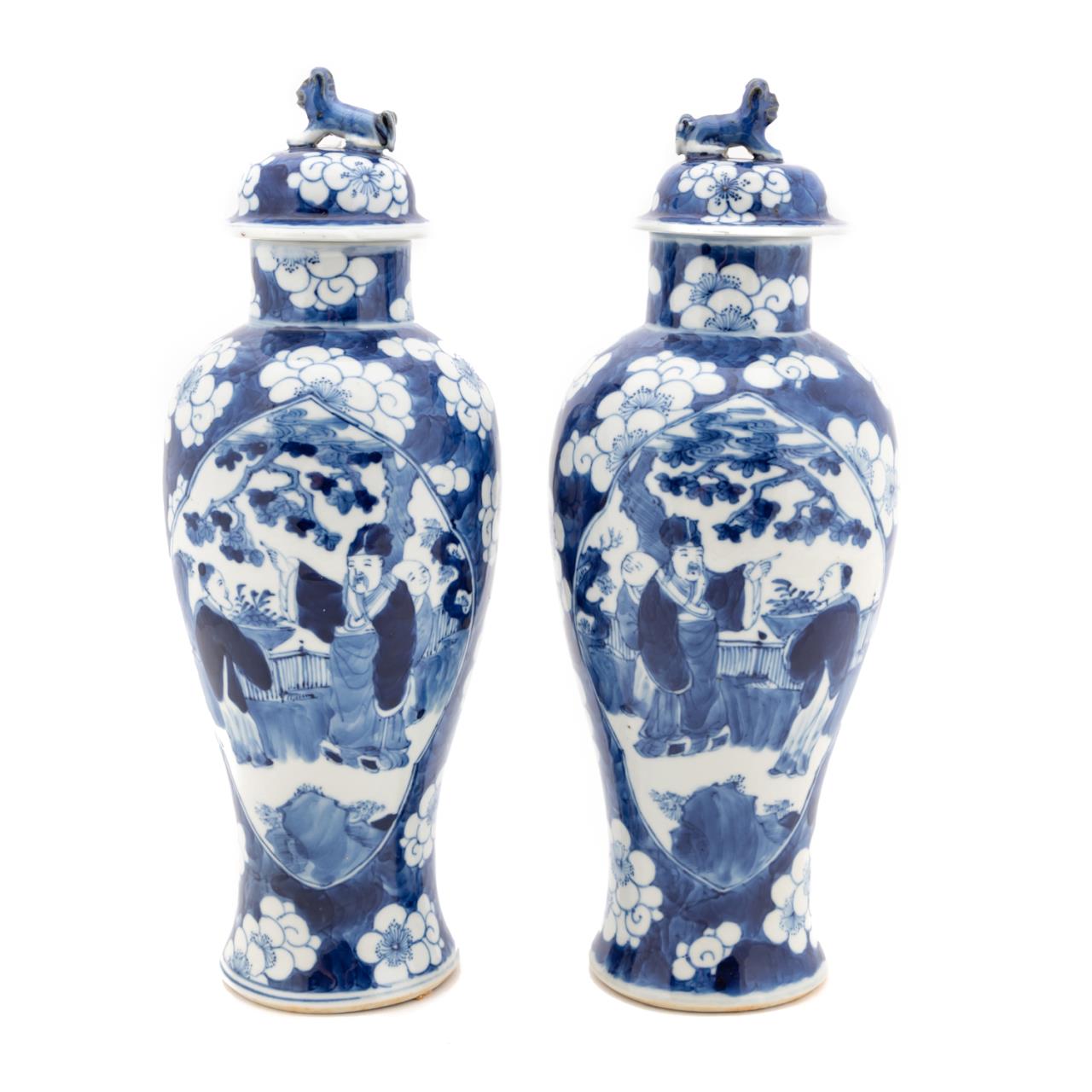 PAIR OF CHINESE BLUE AND WHITE 29f73e