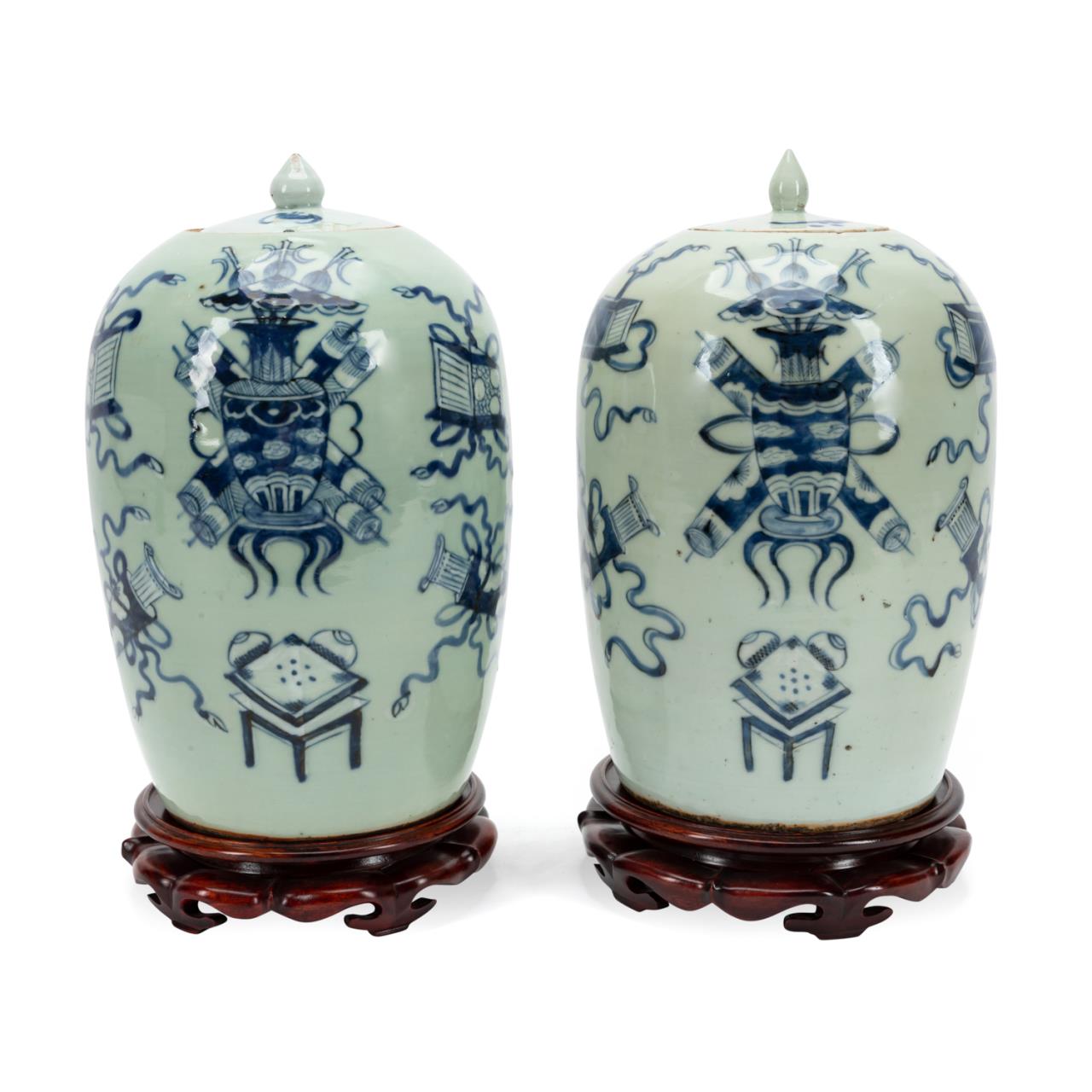 PR CHINESE BLUE & WHITE ON CELADON