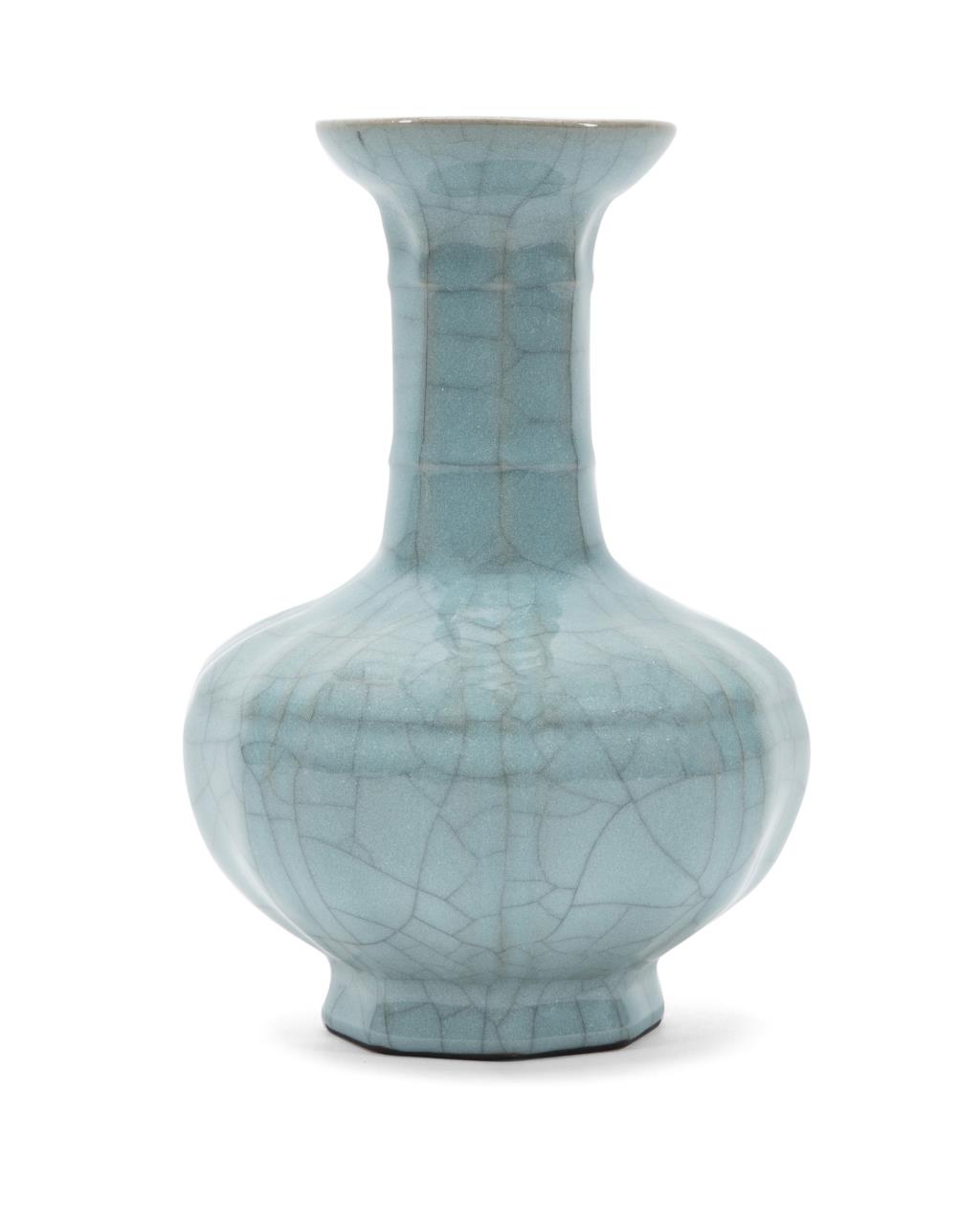 CHINESE CELADON GE WARE STYLE VASE 29f76e