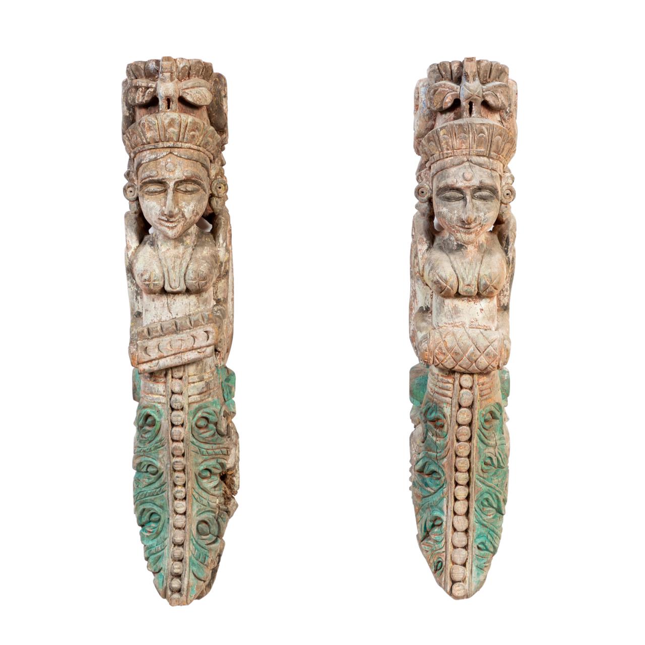 PAIR CARVED INDONESIAN FEMALE 29f888