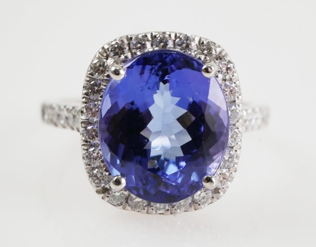 PLATINUM TANZANITE DIAMOND RINGProng 2a32a8