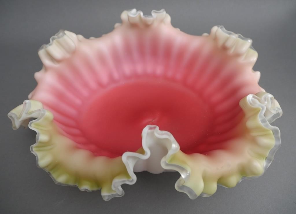 WEBB PEACH BLOW RUFFLED BOWLVictorian 2a350d