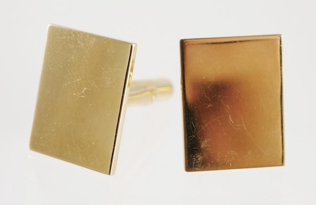 PAIR CARTIER 18K YELLOW GOLD CUFFLINKSPair 2a3517