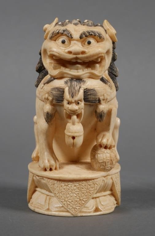 CHINESE FOO DOG CARVED IVORY STATUEAntique 2a3a30